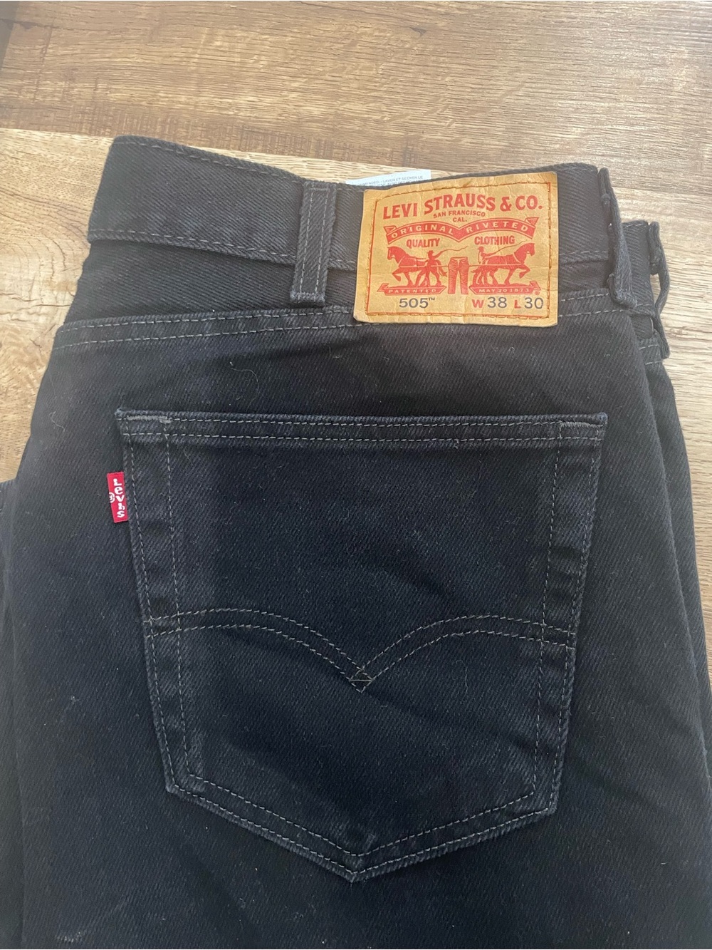 Levi's 505 Men's Black Straight Jeans - Classic Back Pocket